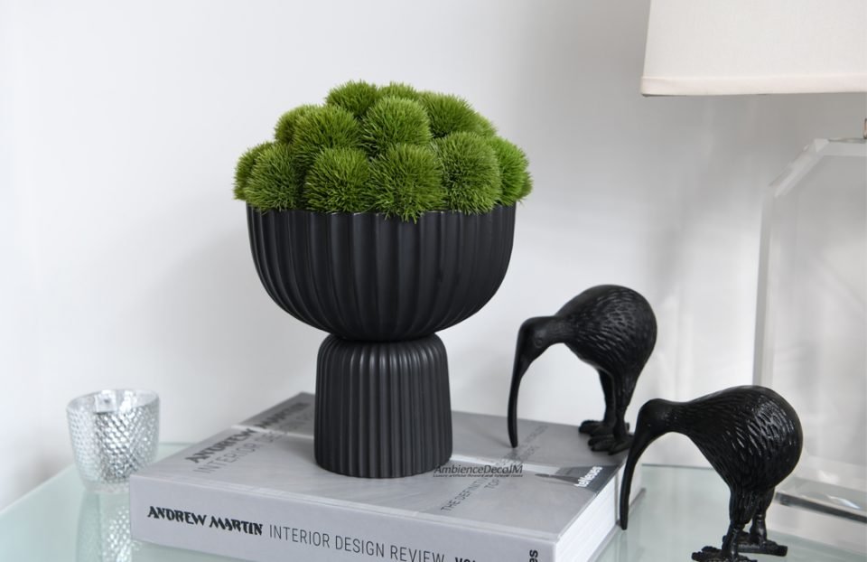 Luxury Dianthus in Black Footed Bowl