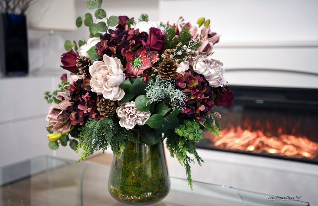 1aburgundyChristmasflowerarrangementLW Large Burgundy Christmas Arrangement