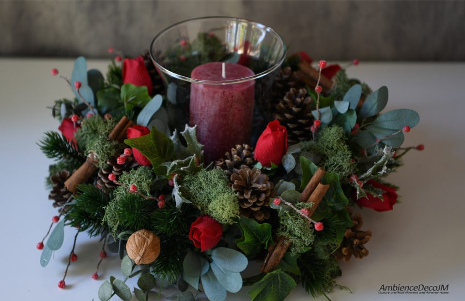 Christmas table wreath with candle