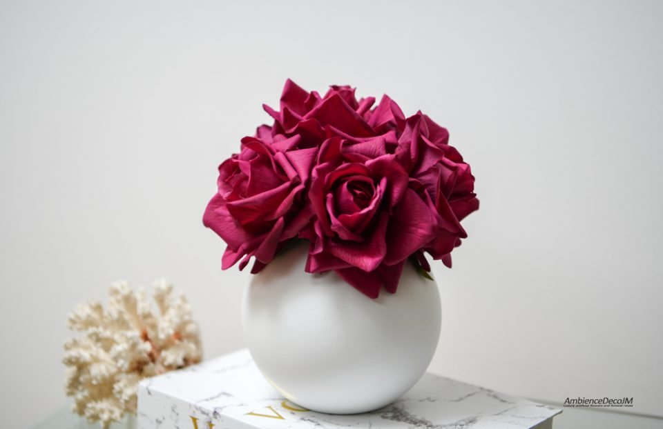 Fuchsia rose arrangement